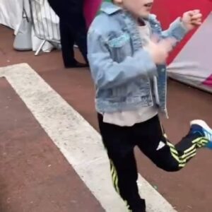 Tina Barrett Instagram - Thank you #glasgow #kelvingrove #bandstand best crowd ever 😍 we had a blast and so amazing to bring my son to see what his mummy does 🙌🥰😁🩷 #Romansdoinghisdance 😍 my boy got moves 😁✨@sclub #stronger #festival #scotland ❤️✈️🏴󠁧󠁢󠁳󠁣󠁴󠁿💋 

#filming by @cindylazarus ✨