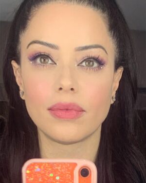 Tina Barrett Instagram - Love a purple eye shadow vibe #mermaid #diso #makeup @amybrandonmakeup #goodtimes #tour @sclub 💋💄💜
