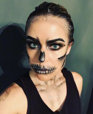 Tina Majorino Instagram - Bone-appetite 💀 // reunited with the queen @mohawkmakeup // thanks for making me feel B A D to the Bone babes 💋 #DeadButFashion #YouOweMeACoke #YouCouldaHaddaBadBitch