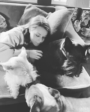Tina Majorino Instagram - sofa king awesome