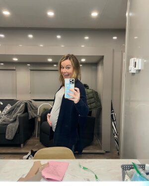 Tina Majorino Instagram - Remember my secret trip to Canada?! Well the fruits of this LABOR air tonight. Meet Grace. 10pm pst @thegooddoctorabc ♥️ #thegooddoctor 

((I want to say a very heartfelt thank you to their crew who are so amazing and lovely. And special shout outs to the wonderful actors I got to hang with who made this such an awesome experience for me @briasamone @noahegalvin @ericacerra @thechristinachang_ and @hillharper ))