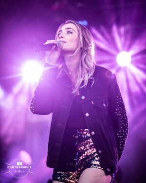 Tinne Oltmans Instagram - 💜