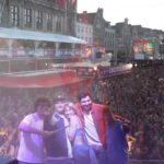 Tinne Oltmans Instagram - On stage. Altijd mijn lievelingsplek🩵 Merci aan iedereen die er deze zomer was, merci om mijn muziek te supporten. Ik ben veel aan het songwriten en ik kan niet wachten om het met jullie te delen! 🎥 @creativedistrict360 #GentseFeesten #Festivals #Music #singer #songwriter #FeestjeInMnHoofd