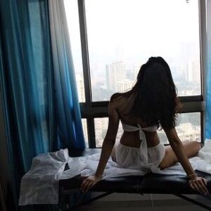 Tithi Raaj Instagram - #urbanliving .. 
#urbanloving .. 
Thankyou @urbancompany 🌸