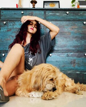 Tithi Raaj Instagram - Only the Best Company ..!! 
#weekend #weekendvibes #dogfriends #💙 
.
& only the Best Company @adeckkoindia Thankyou. 
#best #dogs #dogsofinstagram #bestfriends #masti #forever #foreverlove #love #allthingsart #💕 #animals #animallovers #❤️