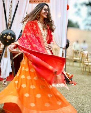 Tithi Raaj Instagram - When you’re Happy & You know it .. Twirl 🧚🏻‍♀️

Picture Credit : @lumosnoxphotography ✨
.
#🌻 #✨ #happy #twirls #♥