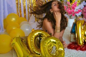 Tithi Raaj Instagram - Thankyou.. Sab 💕
We’re a Big Family now ✨

#100k 

I’m deeply grateful to each one of you for supporting, understanding & loving me ❤️… 
& even though I am a moody mess and unapologetically irregular with my posts .. THANKYOU JUST SO MUCH !! 🙏🏻 for helping me cross this milestone & accepting me for who I am 💕 I promise to continue not uploading my frontals or give saree / makeup tutorials 😋 … 
But to share the chill’est  moments close to my heart that I’d love to capture , remember & preserve 🌸
My mood board 💝

#allthelove ✨

Here’s to Celebrating Us ✨
Together we are now लाखों में एक ❣️.. quite literally 😉😘
#loveandlight 💜

PS: Never loved scoring soo many zero’s in life ! 🎉 
To #100k & onwards 💝✨
