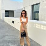 Tiziri Digne Instagram – 📍Abu Dhabi 

Réf de ma tenue : 
Top @loewe 
Pantalon @zara 3046/293

#styleblogger #outfitinspiration #lookdujour #ootdfashion #zarawoman