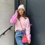 Tiziri Digne Instagram – Look du jour 🩷

Vous aimez ce look ? Je trouve qu’un peu de couleur en hiver ça donne bonne mine & ça fait du bien au moral ! ❄️

#outfit #outfitinspiration #lookdujour #styleblogger