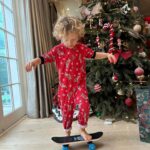 Tiziri Digne Instagram – Le père noël est passé… 🎅🏼🎁

Vos enfants ont eu de beaux cadeaux ? & vous ? Dites moi tout 🤩🤩

#christmas #kids #family #famille