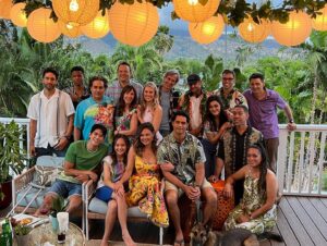 Tori Anderson Instagram - Tonight is the night, it’s the season finale!

I am so incredibly grateful to be a part of this ‘ohana. Thank you to the crew, the fans and the beautiful people of Hawaii because without you, none of this would be possible. Mahalo nui loa ♥️