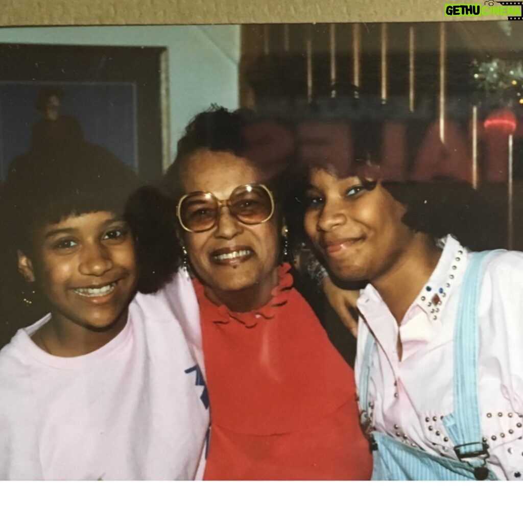 Tracie Thoms Instagram - These amazing women made me the woman I am today… And we are so lucky for it! Mom, Mariana, Aunt Sandra Wilton, and matriarch, Ida Davis. Thank you all for your love and sacrifices. @mariposa327 @a_manthedj_ and I carry you with us everywhere we go. We got some badass angels, let me tell you! Love and miss you ladies, so so much! ❤️❤️❤️❤️