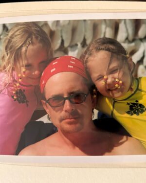 Tracy Pollan Instagram - What do you get when you combine kindness, generosity, hilarity and thoughtfulness? Best dad ever! Thank you @realmikejfox for being all of that and more. Happy Fathers Day all! ❤️❤️❤️