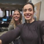Tracy Spiridakos Instagram - Annnnd we’re back!! 🥳👯‍♀️ #chicagopd #burgess #upton #bupton? #upgess?