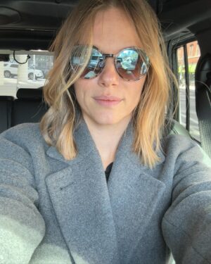 Tracy Spiridakos Instagram - So, I did something 😃 and I love it. Thank you @alexbrownhair ☺️
