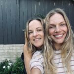 Tracy Spiridakos Instagram - You guys, @quinnarch released another song and it’s gorgeous. Be sure to check it out and give her some love! Available on all music platforms 🥰