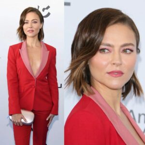 Trieste Kelly Dunn Instagram - TY @serrageris & @pinkoofficial for this dreamy red suit! Also, @melissa.hernandez makeup and @prettybypower hair for making me feel so glamorous ❤️🥰💋💄 #makeup #powersuit #red
