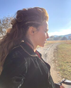 Trieste Kelly Dunn Instagram - Headed to Austin for @fantastic.fest &  new @gmarslett flick QUANTUM COWBOYS a psychedelic acid trippy Western! Screening   Q&A with cast 1PM Saturday ➡️➡️➡️ for details & picts of @amymerritthairandmakeup very fun looks for this role 
😍🤠🏜🌵