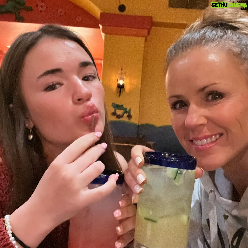 Trista Sutter Instagram - Extended 2 day vacay with my baby girl? 🤔 Yes, please!!!! 🫶🏼 #momentstomemories #motherdaughtertime