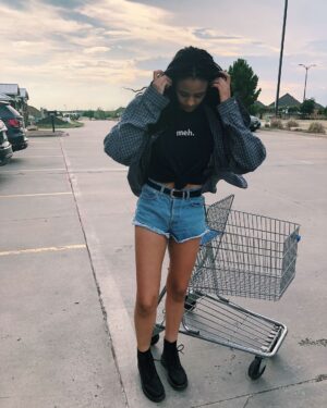 Troy Leigh-Anne Johnson Instagram - meh. 🛒