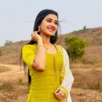 Trupti Mirambika Instagram - 💛🤍💛