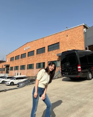 Uhm Hyun-kyung Instagram - 오늘 두번째 남편 하는 날🌸😆