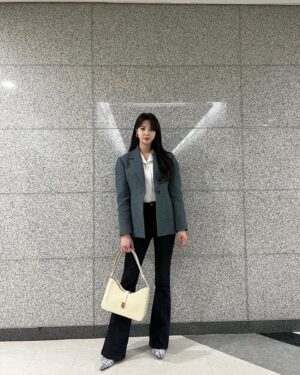 Uhm Hyun-kyung Instagram - 선화룩😇🤟🏻