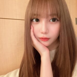 Ui Mihara Instagram - 仕事で茶髪になった‼️
私は髪明るい方が好き〜