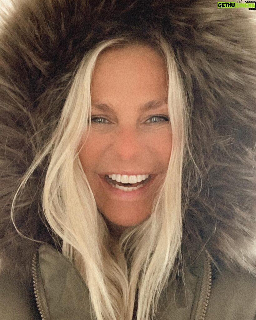 Ulrika Jonsson Instagram - Just a wee appreciation post - much delayed by the advent of Christmas and all that jazz. But huge thanks to the wonderful @charlottebaillieu for my awesome bomber jacket. Which I not only wear but recline in because, quite frankly, it’s better than any hug a (hu)man could give. (Jackets come in different colours, linings, collars). I love these jackets so much I bought one for my BFF for Christmas and she won’t take hers off either. It’s nice to be important but it’s even more important to have a nice bomber jacket.