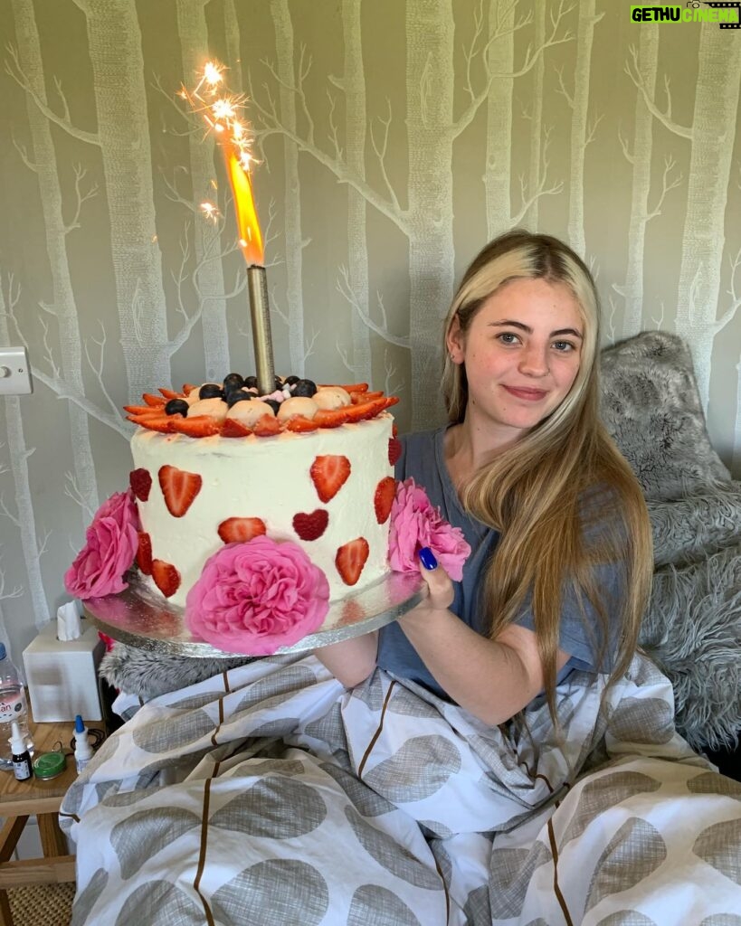 Ulrika Jonsson Instagram - My third Ungrateful is now considered an adult by society…. Happy Birthday, my darling Martha Moo! 18 today! My obstinate, determined, clever, beautifully unconventional, opinionated, gobby, Gemini, lover of vodka. I made you a cake. It’s all about cake. And tomorrow’s Mexican feast. Love you, Martha Sky Hope. ❤️