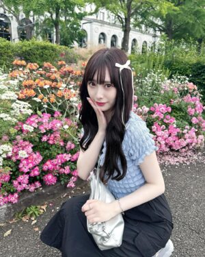 Umeyama Cocona Instagram - おさんぽ〜

#横浜#山下公園#バラ園#お散歩#GU#GUコーデ#私服
