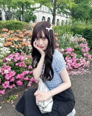 Umeyama Cocona Instagram - おさんぽ〜

#横浜#山下公園#バラ園#お散歩#GU#GUコーデ#私服