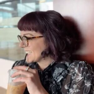 V. E. Schwab Instagram - Come with me on tour for #thefragilethreadsofpower! Day 8: #houston! #veschwab #shadesofmagic #addielarue #threadsofpower #bts #behindthescenes #tourlife #authorlife #bookish #bookstagram #harrystyles #authorsofinstagram #lgbtqreads #lgbtq #grwm