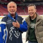 Véronique Cloutier Instagram - C'est aujourd'hui qu'a lieu la Coupe Fondation, au profit de la Fondation Véro & Louis et de la Fondation Barry F. Lorenzetti. Plusieurs joueurs de hockey professionnels et partenaires du milieu des affaires et artistique se joignent à nous pour une joute amicale qui vise à amasser des fonds pour deux causes importantes! 🏒🏆 Suivez-nous pour ne rien manquer de la journée! 🤩 Quelle équipe encouragez-vous? 👏🏻 @cloutierv @zemorissette @guylou_guay_ @bflcanada @fondation.lorenzetti @banquenationale @__broccolini