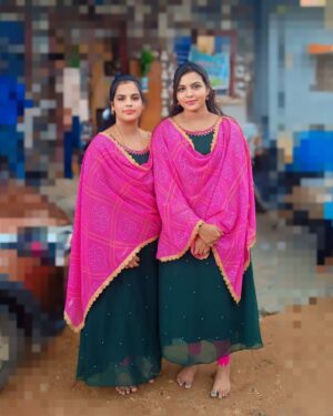 VJ Mounika Instagram - 👩‍❤️‍👩 🌸🌸