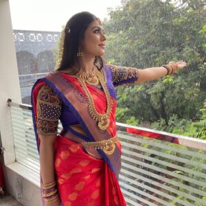 VJ Mounika Instagram - ❤️❤️❤️❤️🦋💫 #instagram #instagood

Beautiful saree and blouse from @lakshanam_designerstudio ❤️ 

Beautiful jewellery from @gold_copy1486 ❤️