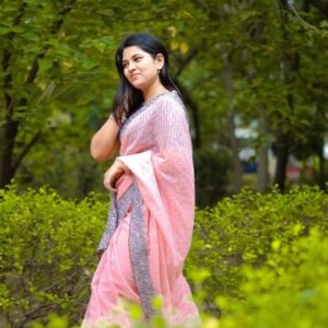 VJ Deepika Lakshmanapandi Instagram - One of the well known showroom - @geethuzpalluhut  which is located in Hosur and they also have an amazing varieties which are provided to people around the world through their Instagram page. Online orders are always from Chennai ! The latest trendy varieties are available - Instagram contact no 7708962766,9629011203

Am extremely glad to work with these young and talented women, who run this business amazingly well with their endurance and dedication!! 

Do check out their collection and follow their Instagram page for more trending collections in affordable pricing and amazing offers.

Dop @gokul_krishnan_1010