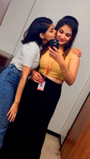VJ Ezhilarasi Instagram - Who needs bf on Valentine’s Day , while I already hv my forever valentine 🤩 Mera ***a bby😍❤️😘 Happy Valentine’s Day makkaleh❤️✨ Even if you are afraid to love.. Love❤️✨