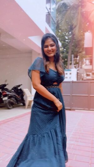 VJ Ezhilarasi Instagram - Clearing drafts✨
.
.
V.c : @___simiyon 🙏