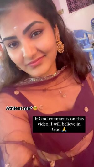 VJ Ezhilarasi Instagram - Tag those atheists makkal here😂
Edho Indah concept trending ahm🙈 
.
FYI: That’s not viboodhi that’s ponds powder bruh☺️ Anbe sivam 🙏💫
