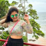 VJ Ezhilarasi Instagram - Blur pictures sometimes hold very good memories and this is one among them🫶🏻 #throwback trip to one of my most fav and beautiful place #andaman 😍 , Adhuvum last min plan are , best as always✨