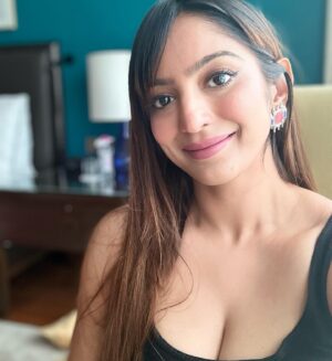 Vaibhavi Joshi Instagram - Smile, it's free
therapy 😊🙂 #smile #smilemore #love #peace #motivation #selfie #selflove #selfcare #beutiful #evening #good #vibe #ınstagood #instagram #instafashion #actress #vaibhavijoshi #selfies #travelgram #shoot #shooting #agust #bollywoodbeauty #bollywood #pollywood #tollywood #tollywoodactress #instamood #explorepage #explore