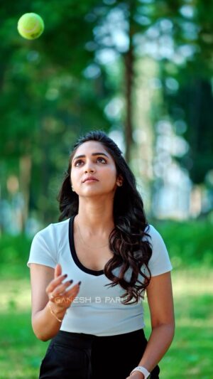 Vaishali Raj Instagram - 🤍
.
.
.
#trendingreels #rail #love #cricket #nature #reelsinstagram #instagood #music #tamil #reels #trending #vaishali #vaishu