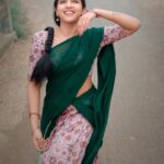 Vaishali Raj Instagram - 🌙✨ 🙈 . . . . . . Shot by @ganesh_b_parugani Hair @vicky_hairstylist_official #vaishaliraj #chandrulloundekundelu #nuvvostanantenenoddantana #love #for #the #movie #neverending #favorite #forever #village #nature #lover