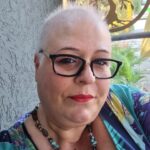 Valéria Sandalo Instagram - Versão 2022. . . . #valériasândalo #valeriasandalo #valériasandalo #valeriasândalo #color #semfiltro #whitehair