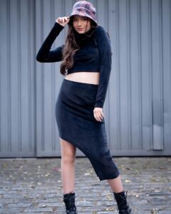 Valenthina Rodarte Instagram - Produção @danny_anjos Fotografia @fotografa.priferreira Look @vanillacreamoficial @bugudum #modafeminina #modateenmeninas #tendencia #deus #deusnocomando #deusébom