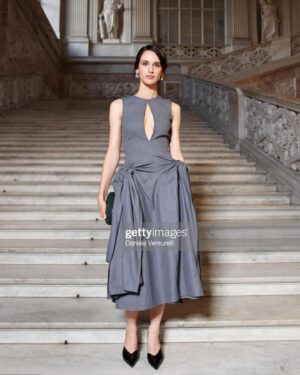 Valentina Bellè Instagram - Ringrazio nuovamente il sindacato giornalisti cinematografici italiani. 
Una serata che mi porterò nel cuore, nel meraviglioso contesto del palazzo reale di Napoli. 
@nastridargento 
~
Grazie @newbottega