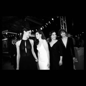 Valentina Bellè Instagram - What a night !

Thanks 
@newbottega 🖤

@crivelliofficial 
@fran_ottaviani 
@robertobisesti 
Make-up @kristinroes 
Hair @cotrilspa @claudiazolli_hairstylist_