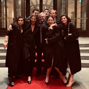 Valentina Bellè Instagram - We won !!!! The good mothers ❤️ @berlinale !!!!
Qua si scoppia di gioia !!!