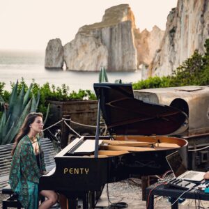 Valentina Lodovini Instagram - goodbye, Sardinia,
thank you for the best week.

incredibly lucky and honored to have been invited to be jury member at @andarasfilmfestival.

26 international short movies in completions focused on travel.
talented directors, new friends, foreign films, sea, so much sun, so much wine, so many carbs, the most laughs. 
big congratulations to all of the 26 films in competition. 
I enjoyed this experience so much.
@monicanappo_ @dareizz was a pleasure 🫶

thanks Buggerru, Fluminimaggiore, Iglesias. 

bravò @joe_juanne_piras and all the incredible crew involved 🌹 

it has been a beautiful few days so far.

sardegna sei bellissima e io ti amo.

pic by super super talented (and an amazing human being) @yosoycorda

🙏💚